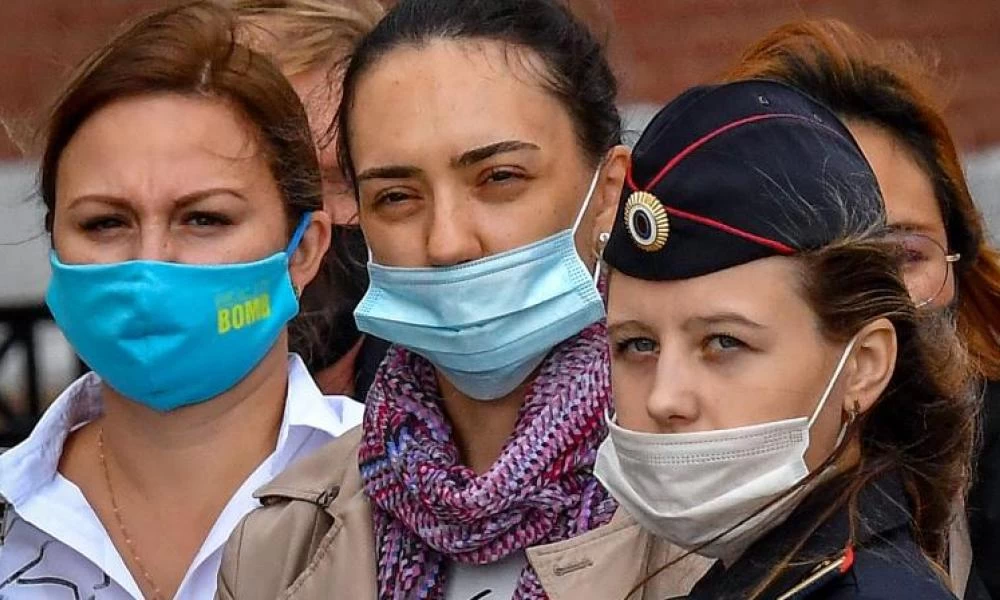 Κορονοϊός: Για δεύτερη μέρα ξεπέρασαν τους 6.000 τα κρούσματα